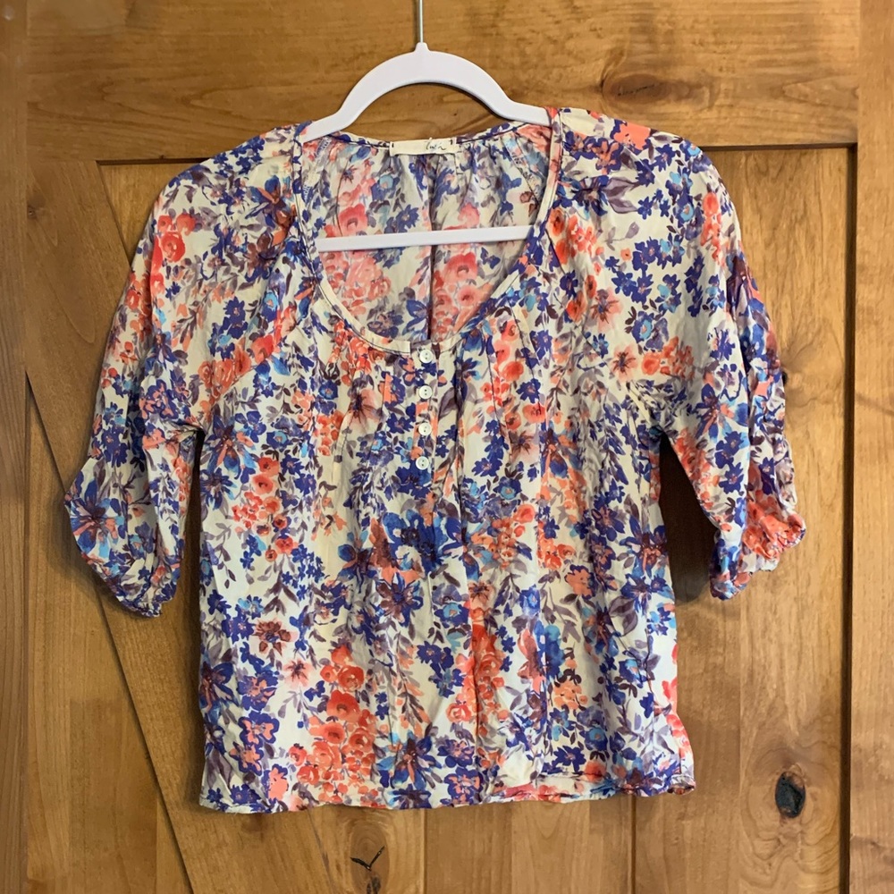 5/$20⭐️ Floral peasant top